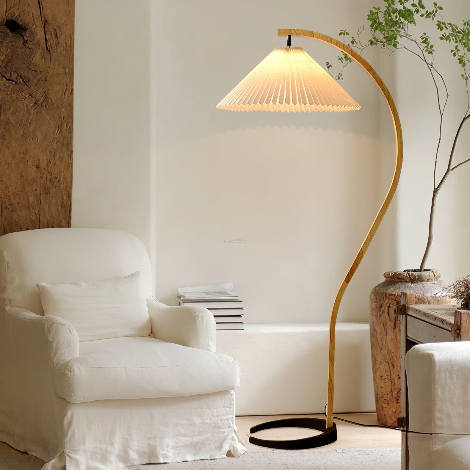 Caprany Floor Lamp - Luxehomezone