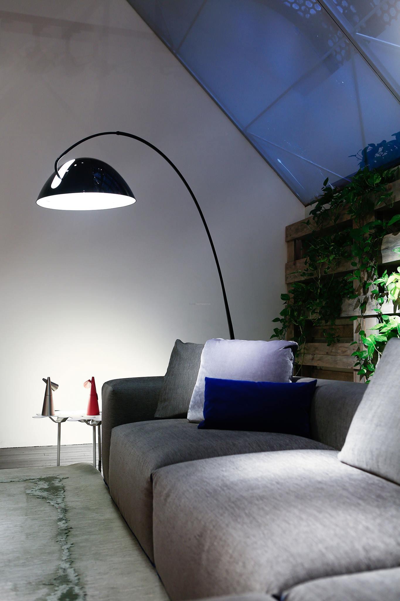Pluma Floor Lamp ∅ 57.5″ - Bent-1-Luxehomezone