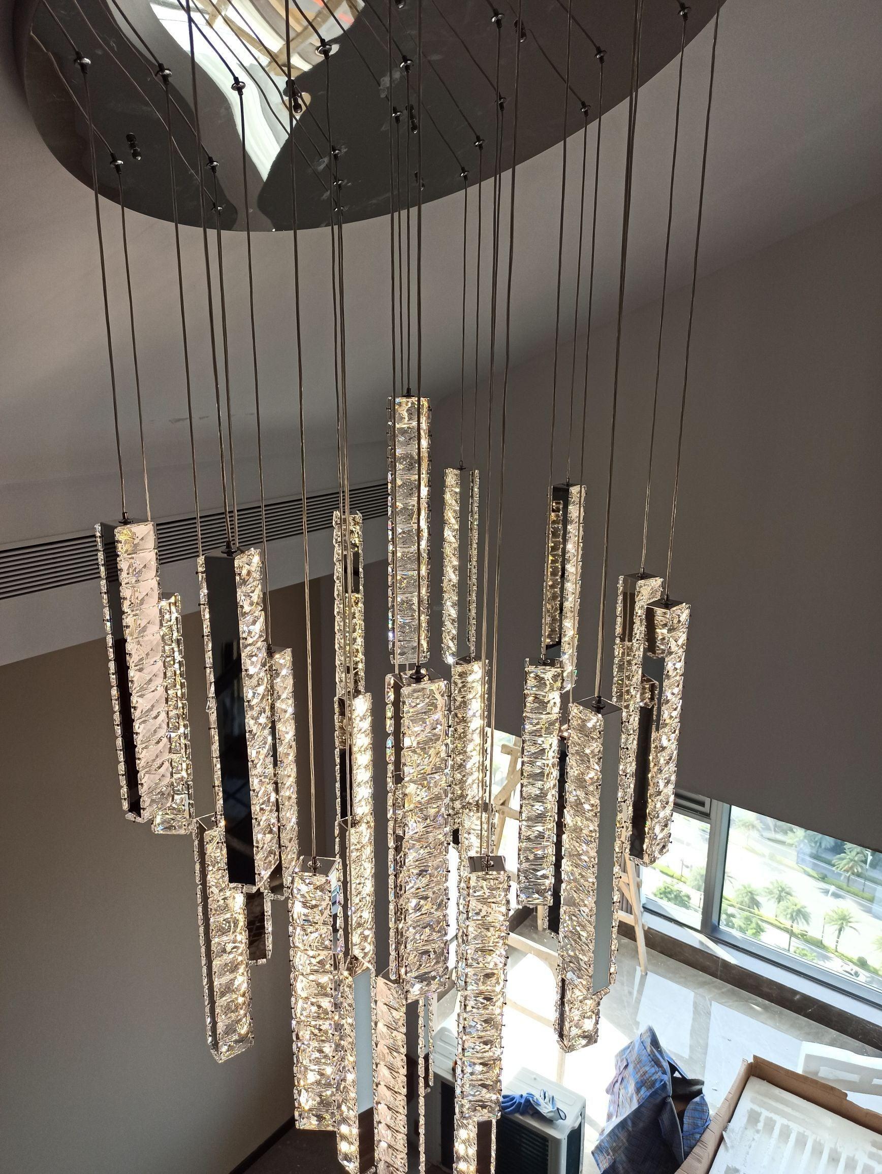 Villa Forci Chandelier with 12/15/18/21/24 heads - Straps-1-Luxehomezone