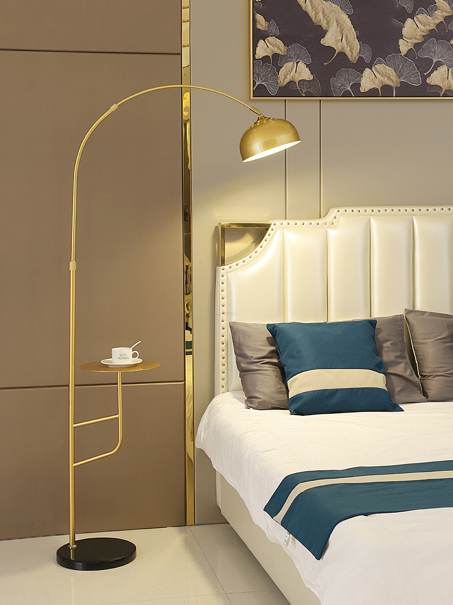 Arc Bell Floor Lamp  ∅ 11″ - Bent-1-Luxehomezone