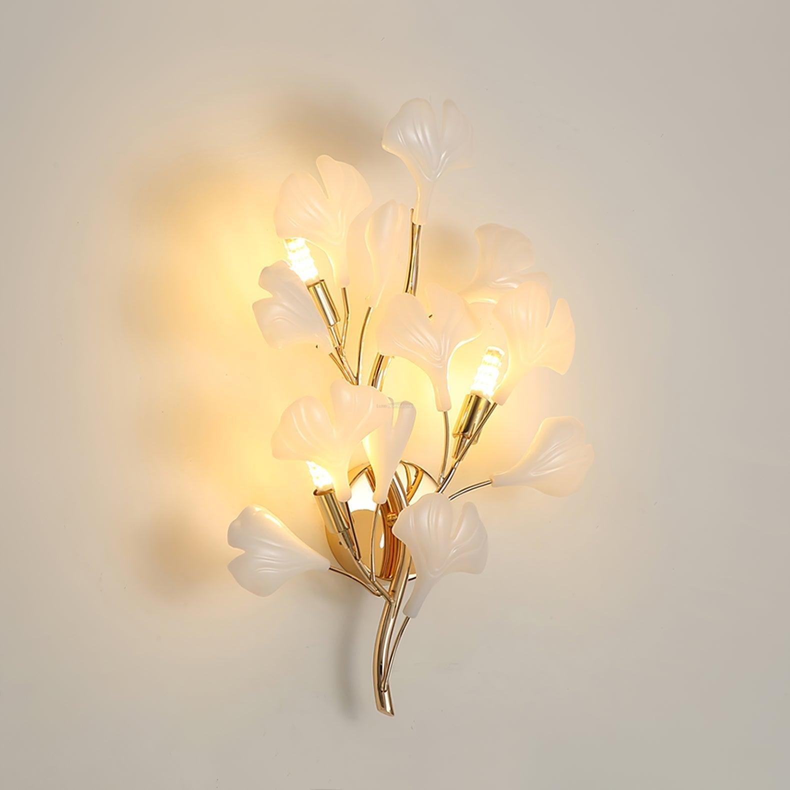 Gingko Wall Lamp with Leaves - Luxehomezone