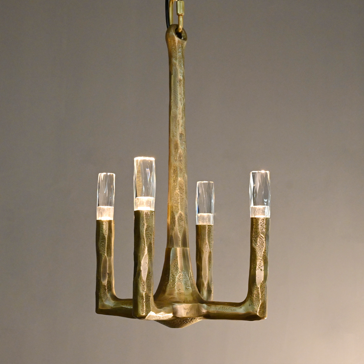 Thaddeus Pendant