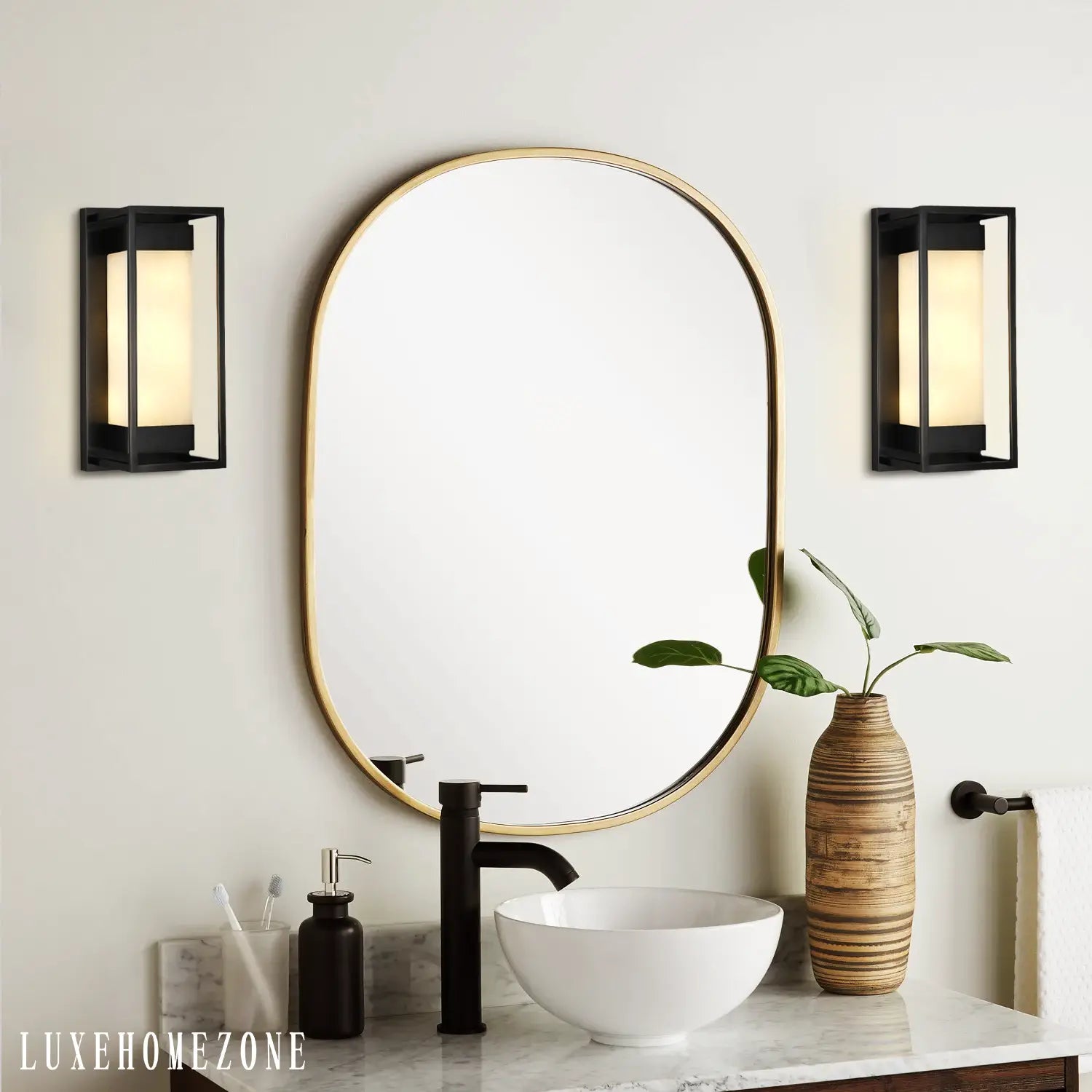 Maurizio Alabaster Square-Shaped Wall Sconces
