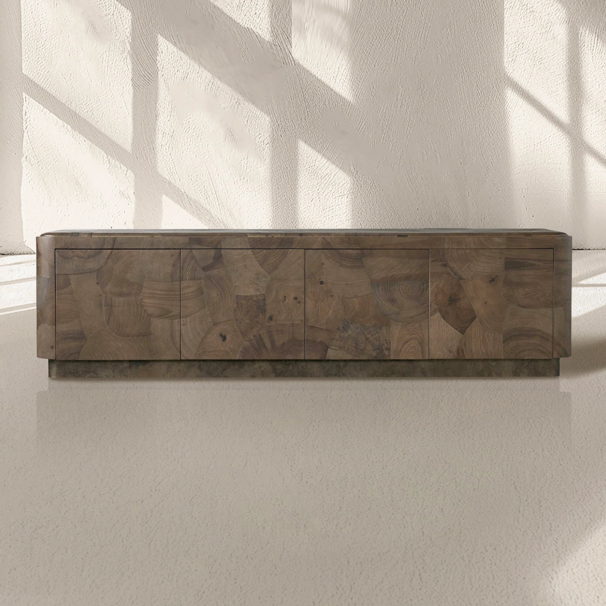 Pola Media Console